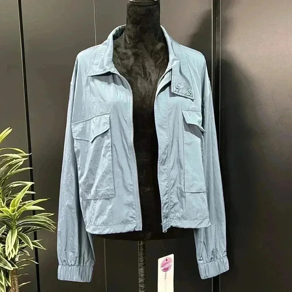 Yogalicious Windbreaker UPF 50+ protection,zip up,drawstring waist,chest pockets - Picture 10 of 13